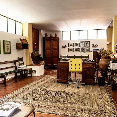 Lirma Bed and Breakfast 4*