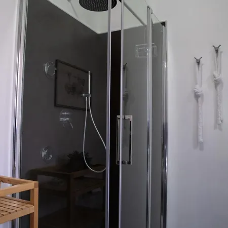 Lirma Bed and Breakfast 4*