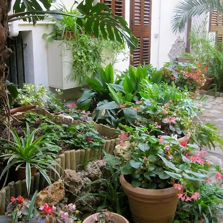 Lirma Bed and Breakfast