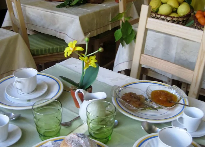 Bed and breakfast Lirma 4*